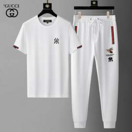 Picture of Gucci Shirt Pant Suits _SKUGucciM-4XL25cn201522000